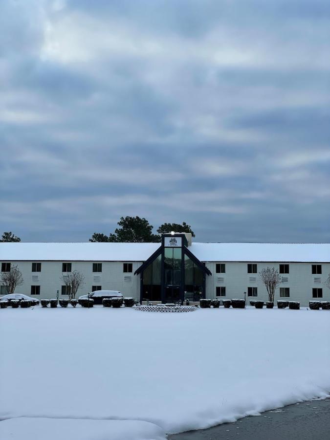 Carolina Pine Inn Near Southern Pines-Pinehurst Pinebluff المظهر الخارجي الصورة