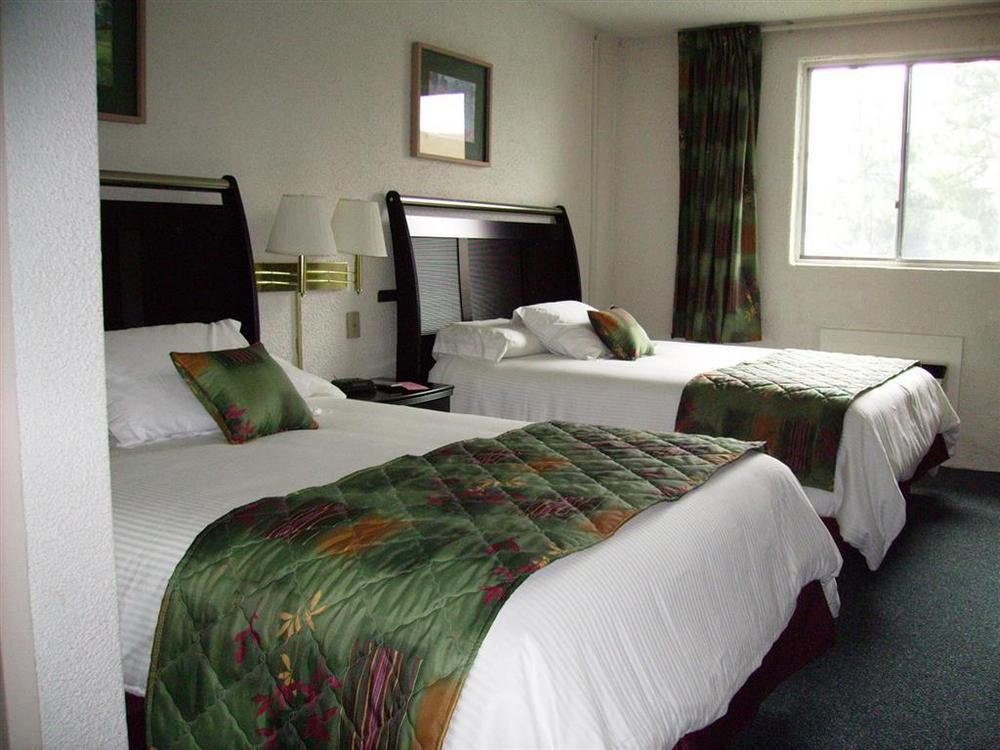 Carolina Pine Inn Near Southern Pines-Pinehurst Pinebluff الغرفة الصورة