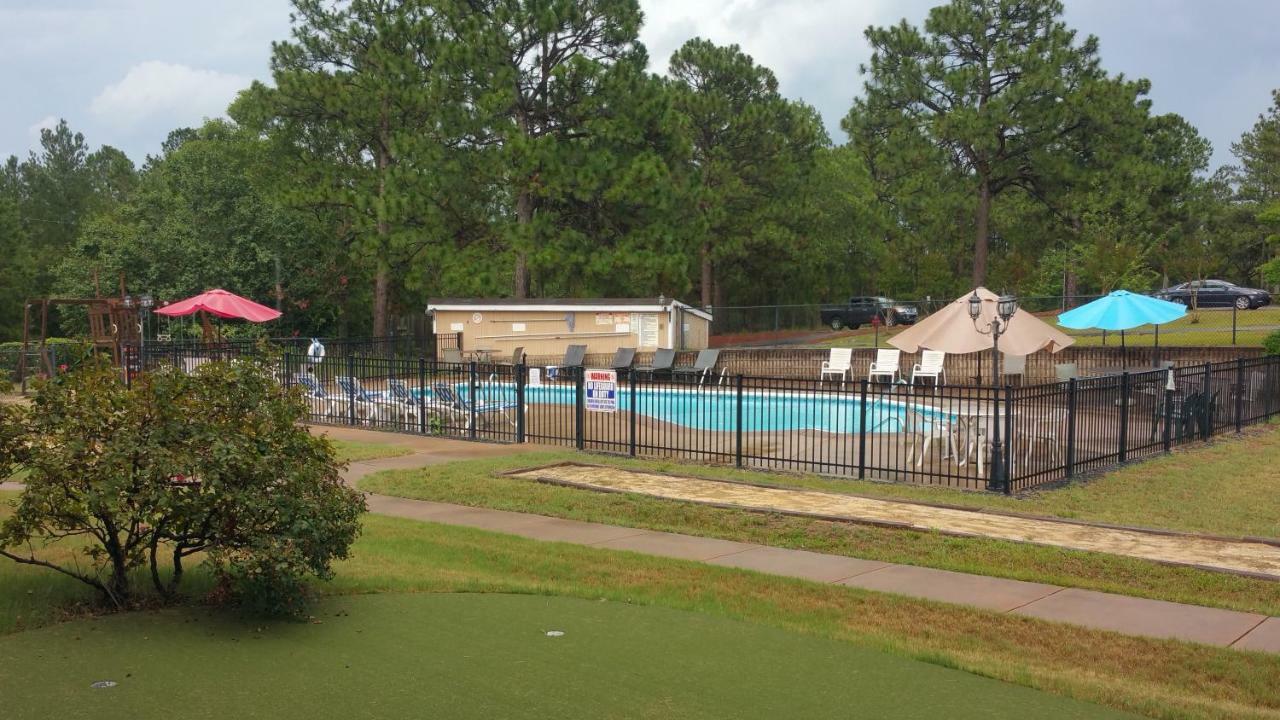 Carolina Pine Inn Near Southern Pines-Pinehurst Pinebluff المظهر الخارجي الصورة